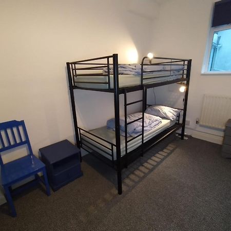 Ocean Backpackers Self-Catering Hostel 일프러컴 외부 사진