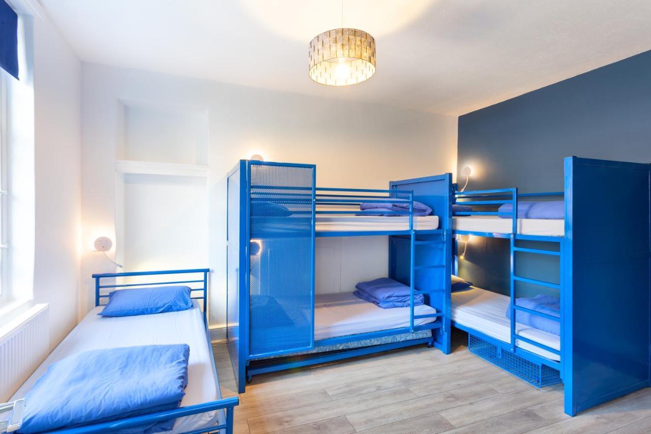 Ocean Backpackers Self-Catering Hostel 일프러컴 외부 사진