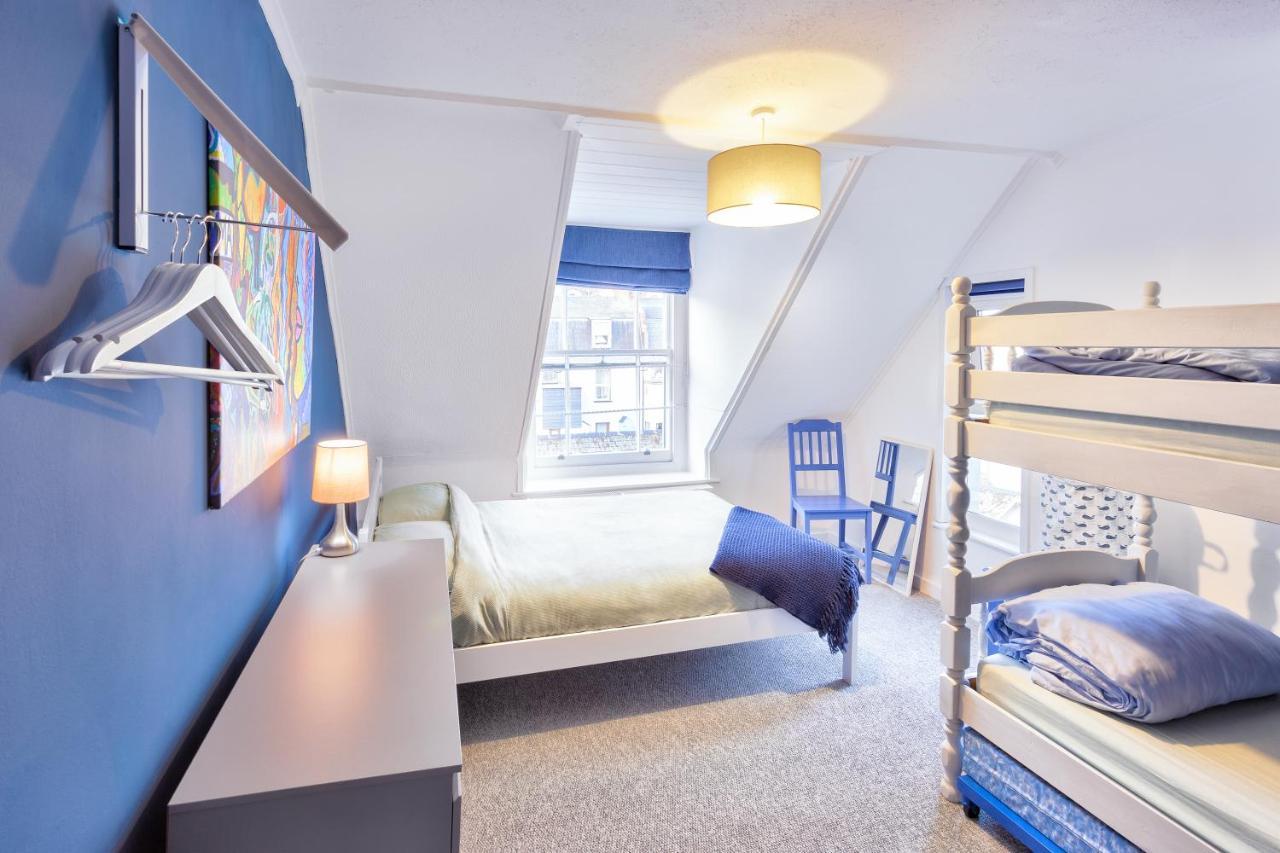Ocean Backpackers Self-Catering Hostel 일프러컴 외부 사진