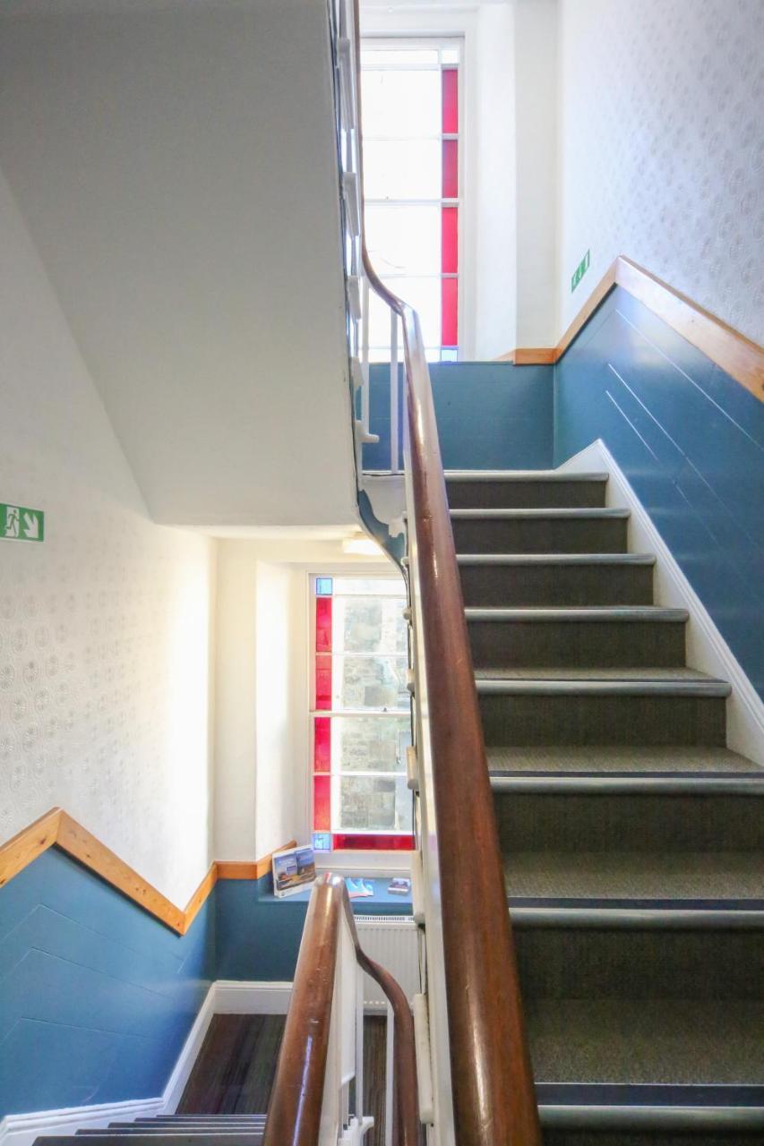 Ocean Backpackers Self-Catering Hostel 일프러컴 외부 사진